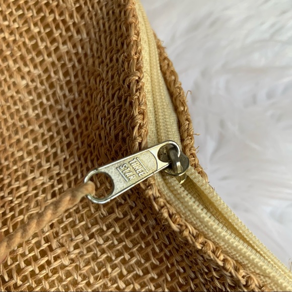 n a t u r a l :: Vintage Organic Large Boho Floral Burlap Straw Clutch - Picture 6 of 9